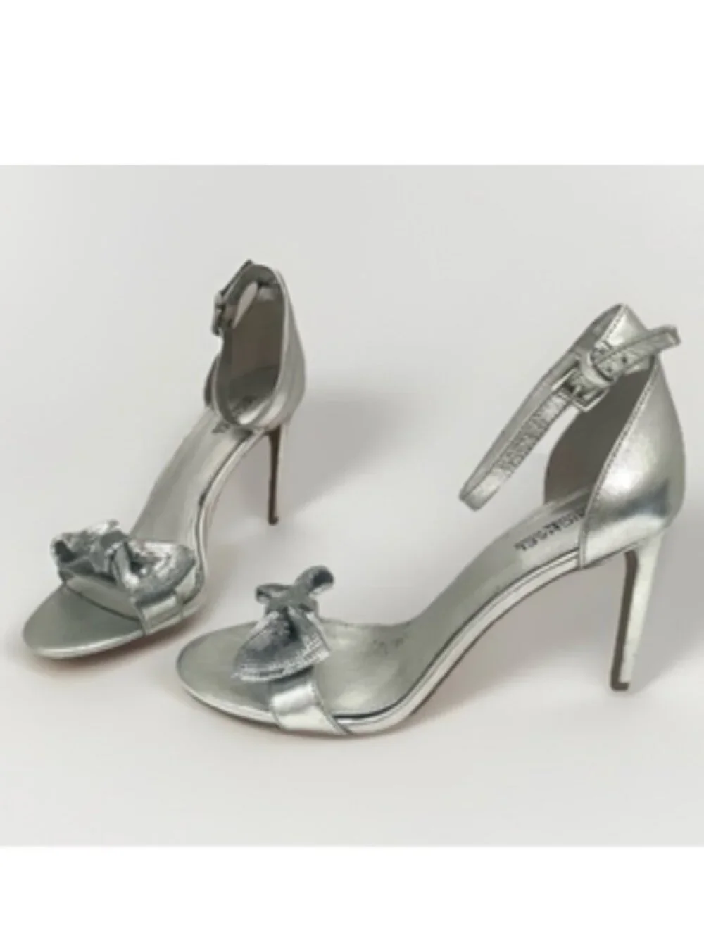 Michael Kors Paris Leather Stiletto‎ Heels Womens 7 Silver Metallic Bow Designer